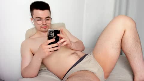 Hey there Im Jame online show from April 6, 2026, 6:53 pm