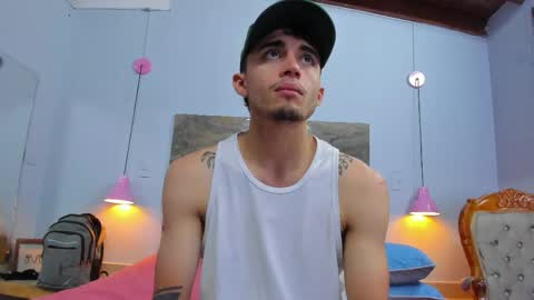 james_06_ online show from April 18, 2026, 12:20 pm