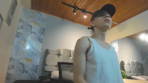 james_adamss_ online show from February 23, 2026, 12:46 pm