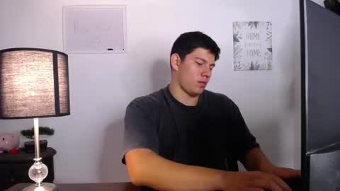 james_cr online show from October 15, 2025, 2:01 am