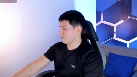 james_cr online show from March 25, 2026, 3:34 am