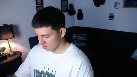 james_cr online show from April 15, 2026, 2:18 am