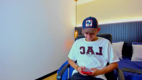 JAMES AND LILIE online show from January 15, 2026, 2:16 am