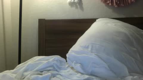 Snapshot of jamesbay367 chatting on December 21, 2025, 8:32 am jamesbay367 online show from December 21, 2025, 8:32 am