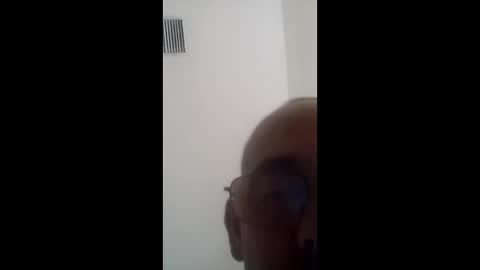 jamesfra459 online show from April 18, 2026, 7:58 pm