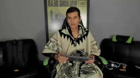 Snapshot of jamesinked_ chatting on February 20, 2025, 10:48 pm Jamesinked online show from February 20, 2025, 10:48 pm