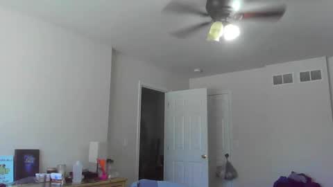 Snapshot of jamesjewels chatting on March 2, 2025, 6:08 pm jamesjewels online show from March 2, 2025, 6:08 pm