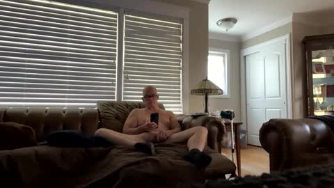 Snapshot of jamesjoyce52 chatting on November 2, 2025, 2:41 pm jamesjoyce52 online show from November 2, 2025, 2:41 pm