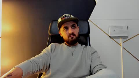 Snapshot of jamesmyersx chatting on January 8, 2025, 6:09 am JamesMyers online show from January 8, 2025, 6:09 am