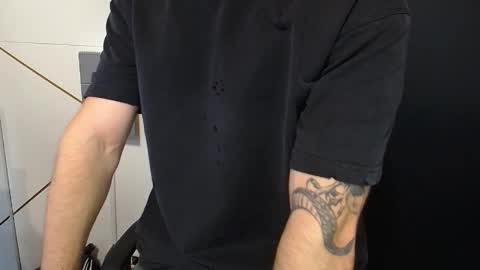 Snapshot of jamesmyersx chatting on October 15, 2025, 6:35 am JamesMyers online show from October 15, 2025, 6:35 am