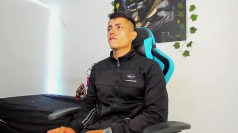 Jamess hott online show from February 5, 2025, 1:44 pm