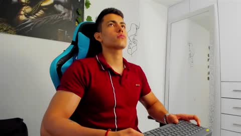 Jamess hott online show from February 14, 2025, 1:18 pm