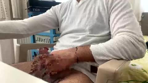 Snapshot of jamessandt chatting on January 17, 2025, 10:11 am jamessandt online show from January 17, 2025, 10:11 am