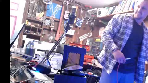 Snapshot of jameswebbscope chatting on February 9, 2025, 7:27 am Jameswebbscope online show from February 9, 2025, 7:27 am