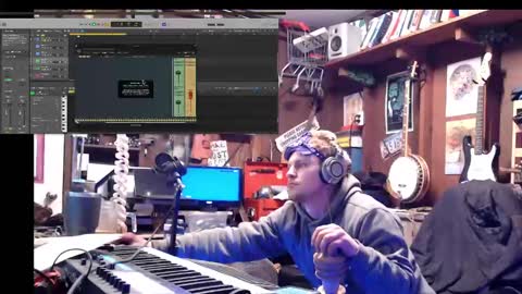 Snapshot of jameswebbscope chatting on February 13, 2025, 7:35 am Jameswebbscope online show from February 13, 2025, 7:35 am