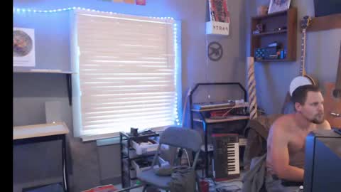 Snapshot of jameswebbscope chatting on April 28, 2026, 7:19 pm Jameswebbscope online show from April 28, 2026, 7:19 pm
