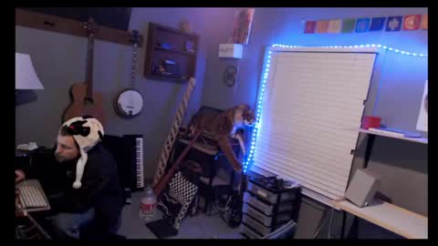Snapshot of jameswebbscope chatting on May 4, 2026, 5:58 am Jameswebbscope online show from May 4, 2026, 5:58 am