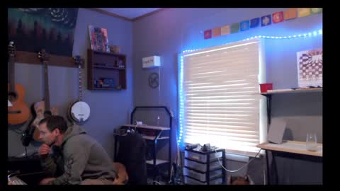 Snapshot of jameswebbscope chatting on May 18, 2026, 6:58 pm Jameswebbscope online show from May 18, 2026, 6:58 pm