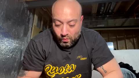 jamie19905 online show from February 1, 2025, 9:08 pm