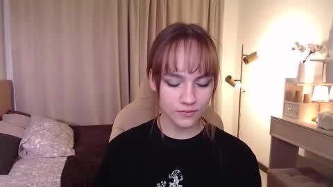 Snapshot of jamie_chung chatting on November 25, 2025, 5:07 am jamie_chung online show from November 25, 2025, 5:07 am