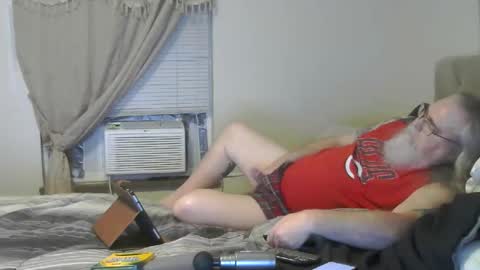 jamielove1975 online show from April 1, 2026, 2:12 am