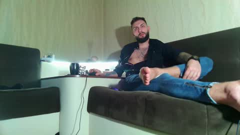 Robbie online show from February 22, 2025, 2:19 pm