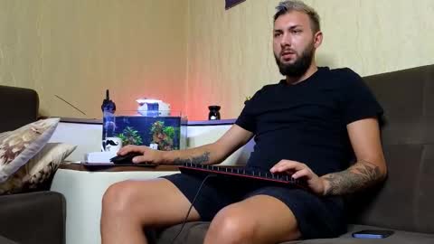 Robbie online show from September 11, 2025, 6:57 am