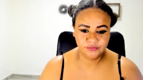 jan_milkhot online show from May 25, 2026, 1:44 am