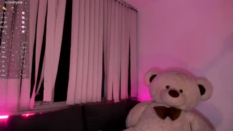 Snapshot of jane_es chatting on January 18, 2025, 11:44 pm JANE online show from January 18, 2025, 11:44 pm