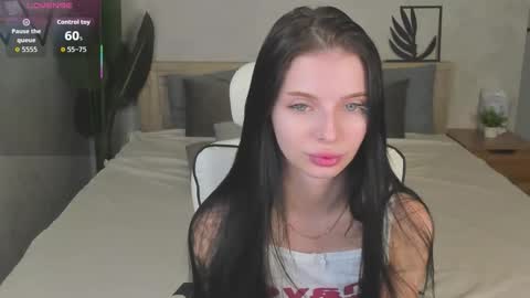 Eva online show from November 28, 2025, 11:07 pm