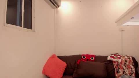 Jane  M online show from December 28, 2024, 11:37 pm