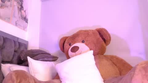 Jane online show from February 13, 2025, 7:42 pm