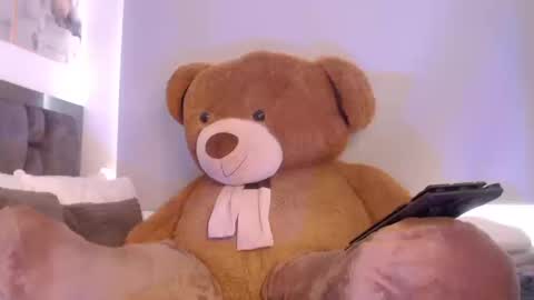 Jane online show from September 20, 2025, 3:46 pm