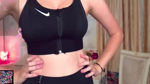 janepuff online show from September 13, 2025, 6:35 am