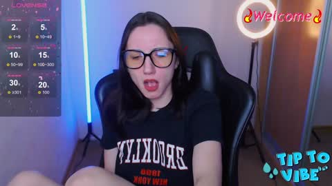 Snapshot of janeroger chatting on December 3, 2024, 3:09 am Jane Roger online show from December 3, 2024, 3:09 am