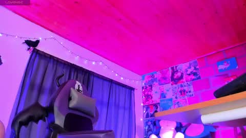 Snapshot of jannaasuna chatting on March 2, 2025, 10:05 pm jannaasuna online show from March 2, 2025, 10:05 pm