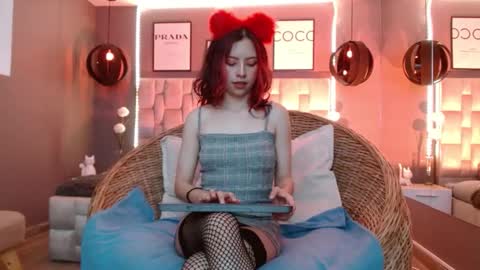 janne online show from November 6, 2025, 12:50 pm