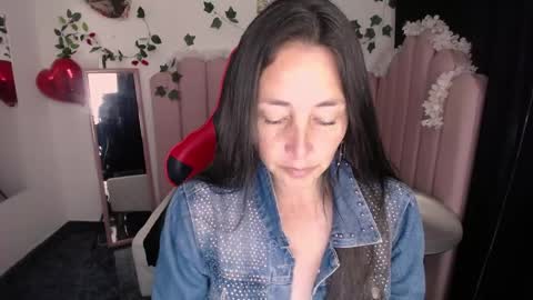 Snapshot of janneth16 chatting on April 24, 2026, 12:40 pm janneth16 online show from April 24, 2026, 12:40 pm