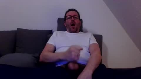 jannis_37 online show from November 12, 2025, 6:19 pm