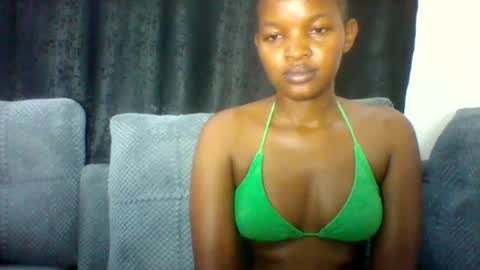 Snapshot of jannyshiko75 chatting on May 20, 2026, 10:43 am jannyshiko75 online show from May 20, 2026, 10:43 am