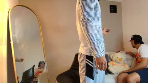 Snapshot of janomar01 chatting on January 13, 2026, 12:32 pm janomar01 online show from January 13, 2026, 12:32 pm