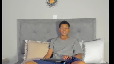 Snapshot of jared_blake chatting on December 18, 2024, 1:15 am jared_blake online show from December 18, 2024, 1:15 am