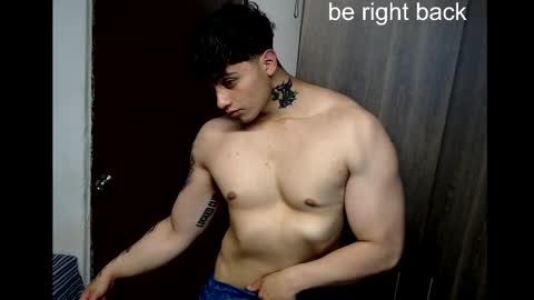 Snapshot of jareth_brunet chatting on February 20, 2025, 6:35 pm Jareth online show from February 20, 2025, 6:35 pm