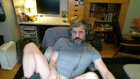 Snapshot of jareth_returns chatting on December 14, 2025, 2:28 am jareth_returns online show from December 14, 2025, 2:28 am