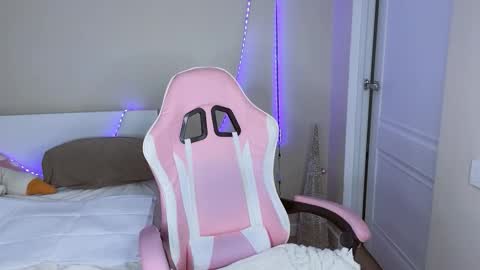 Jasmine online show from February 23, 2026, 1:19 pm