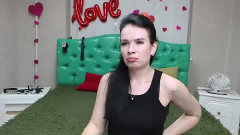 Snapshot of jasminekouch chatting on August 2, 2026, 6:06 pm JasmineKouch online show from August 2, 2026, 6:06 pm