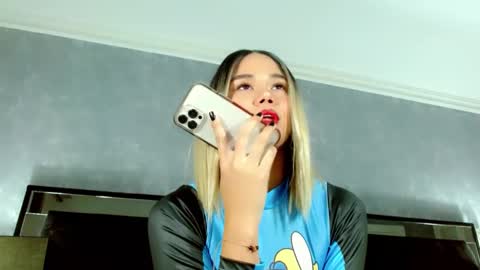 Jazmin online show from February 7, 2025, 10:30 pm