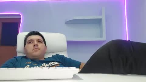 Snapshot of jasonjacks8 chatting on October 5, 2025, 6:01 am JasonJacks online show from October 5, 2025, 6:01 am