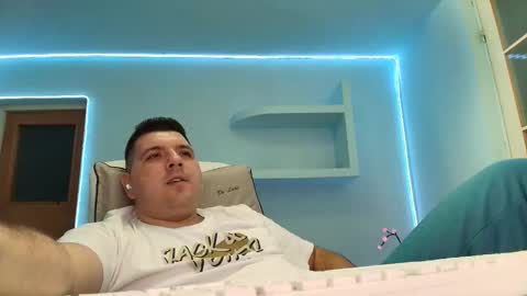 Snapshot of jasonjacks8 chatting on November 15, 2025, 5:27 am JasonJacks online show from November 15, 2025, 5:27 am