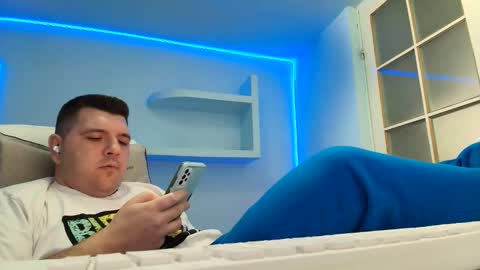 Snapshot of jasonjacks8 chatting on November 18, 2025, 6:51 am JasonJacks online show from November 18, 2025, 6:51 am